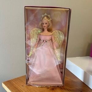 2001 Angelic Harmony  Barbie NIB